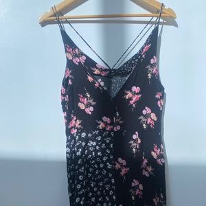 Floral v-neck dress